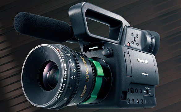 Panasonic、Sonyのレンズ交換式ビデオカメラ、REDの宣戦布告騒動